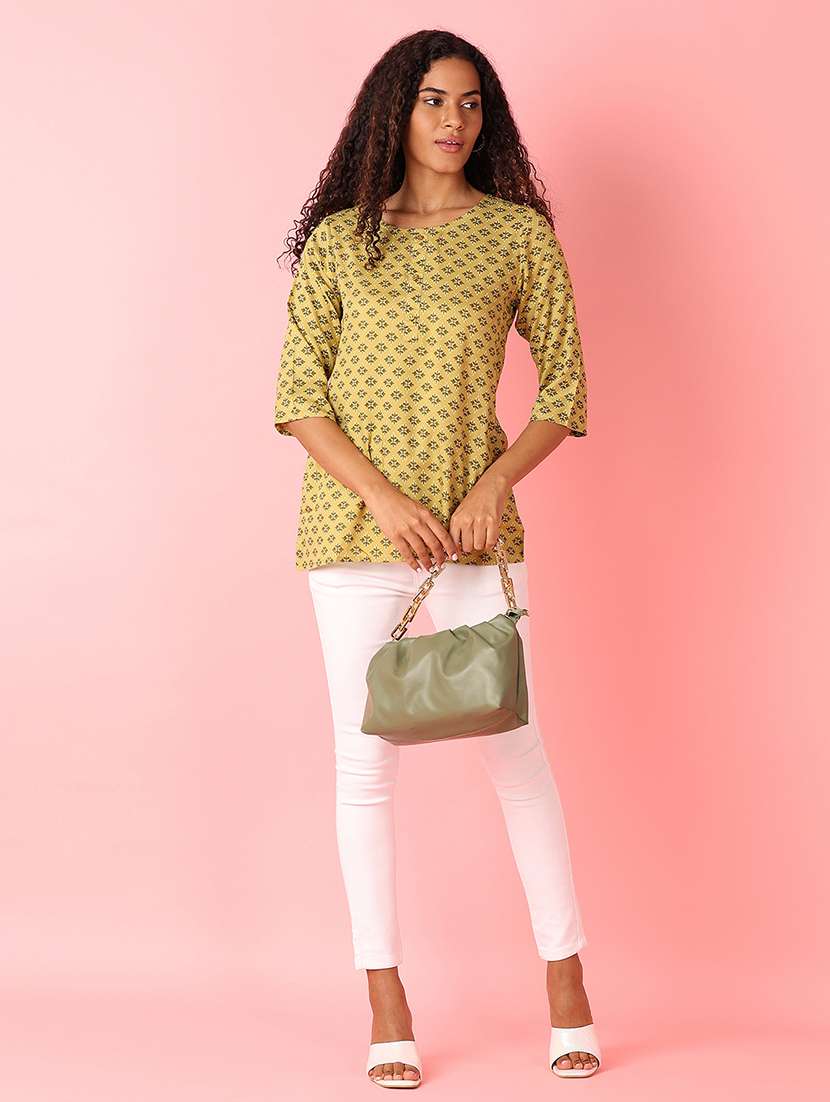 women three quarter sleeve straight kurti - 21490142 -  Standard Image - 4