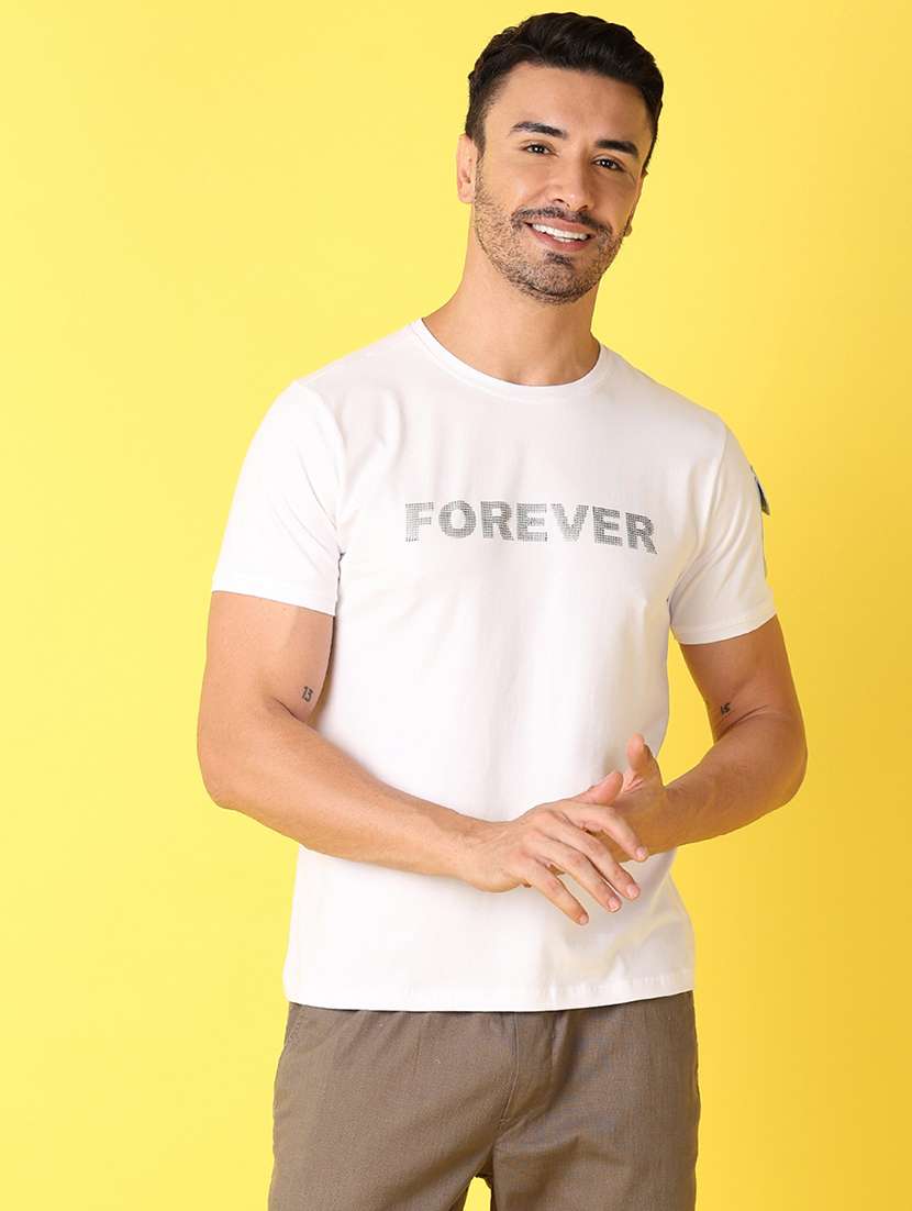 men chest print round neck short sleeve t-shirt - 21490522 -  Standard Image - 1