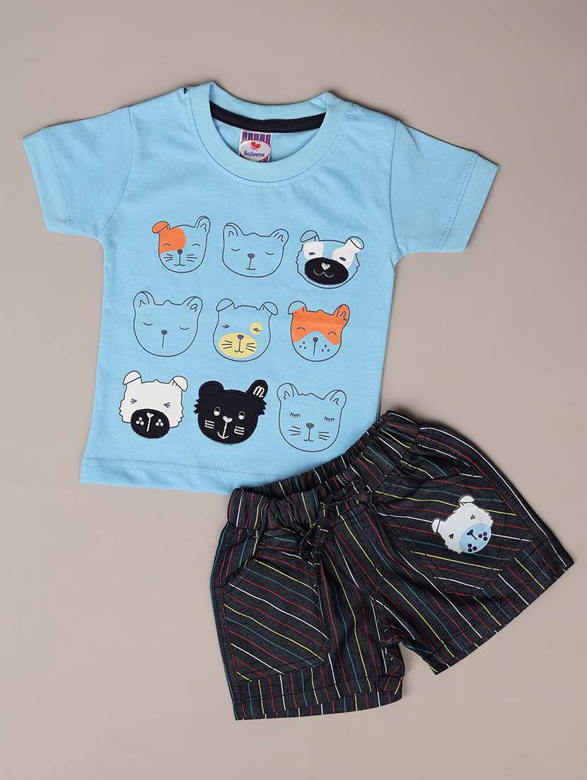 boy printed t-shirt and short set  - 21490977 -  Standard Image - 1