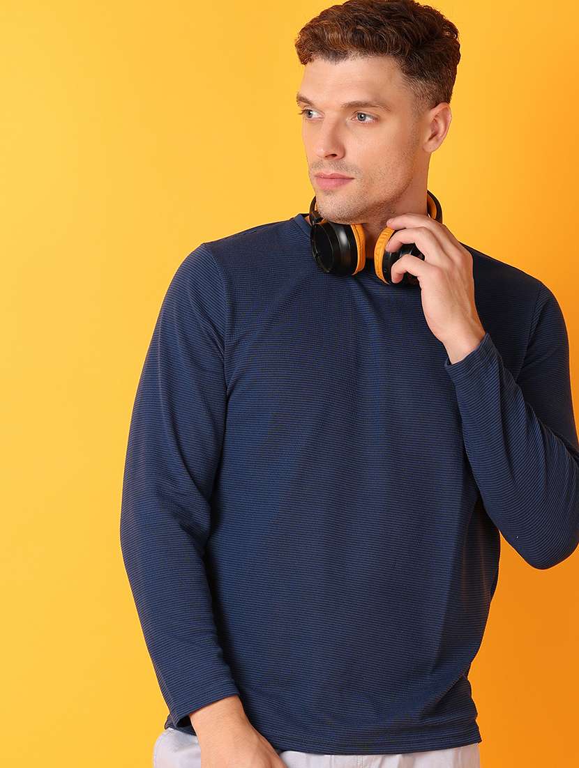 men round neck solid t-shirt - 21491103 -  Standard Image - 1