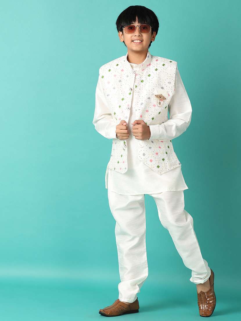 boys embroidered detailed kurta set with jacket