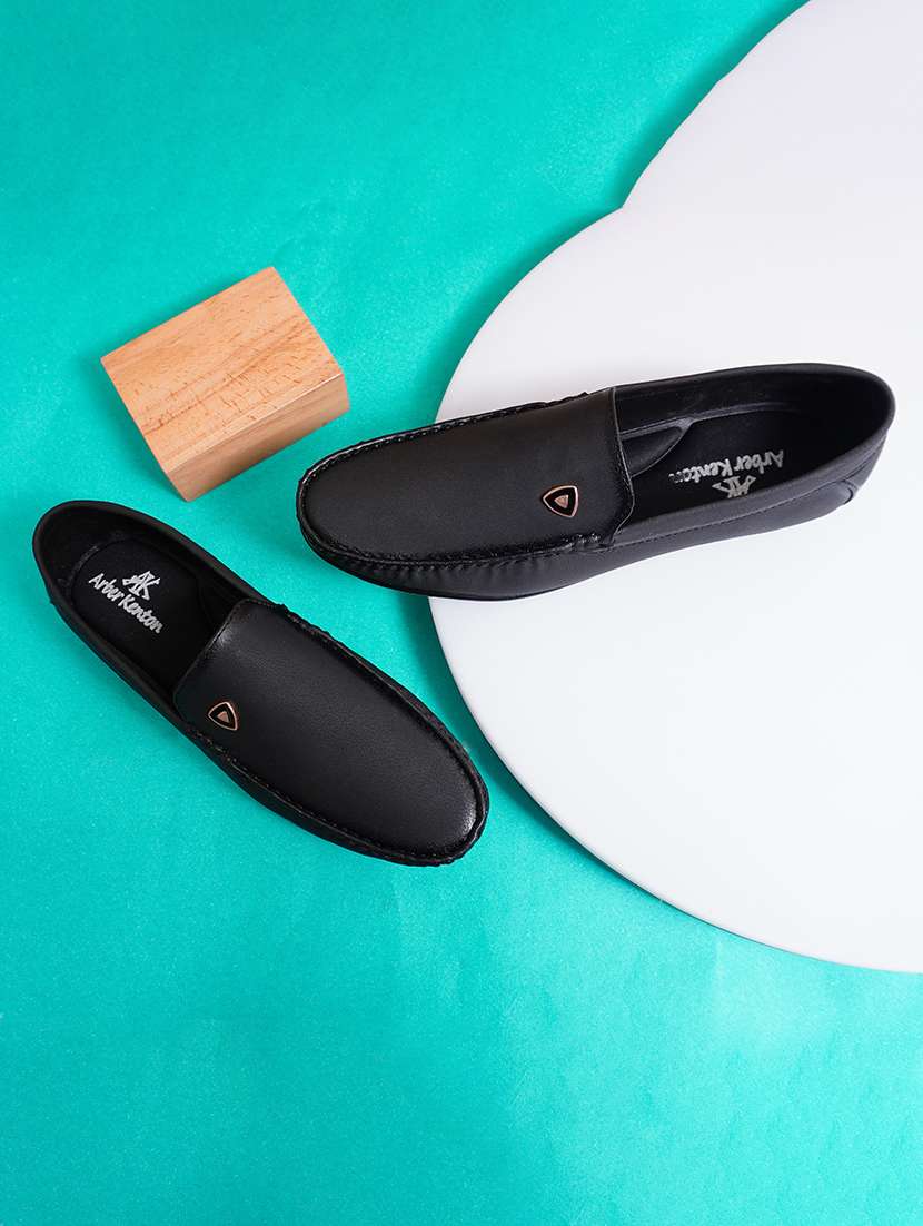 men black slip on loafer - 21492480 -  Standard Image - 1