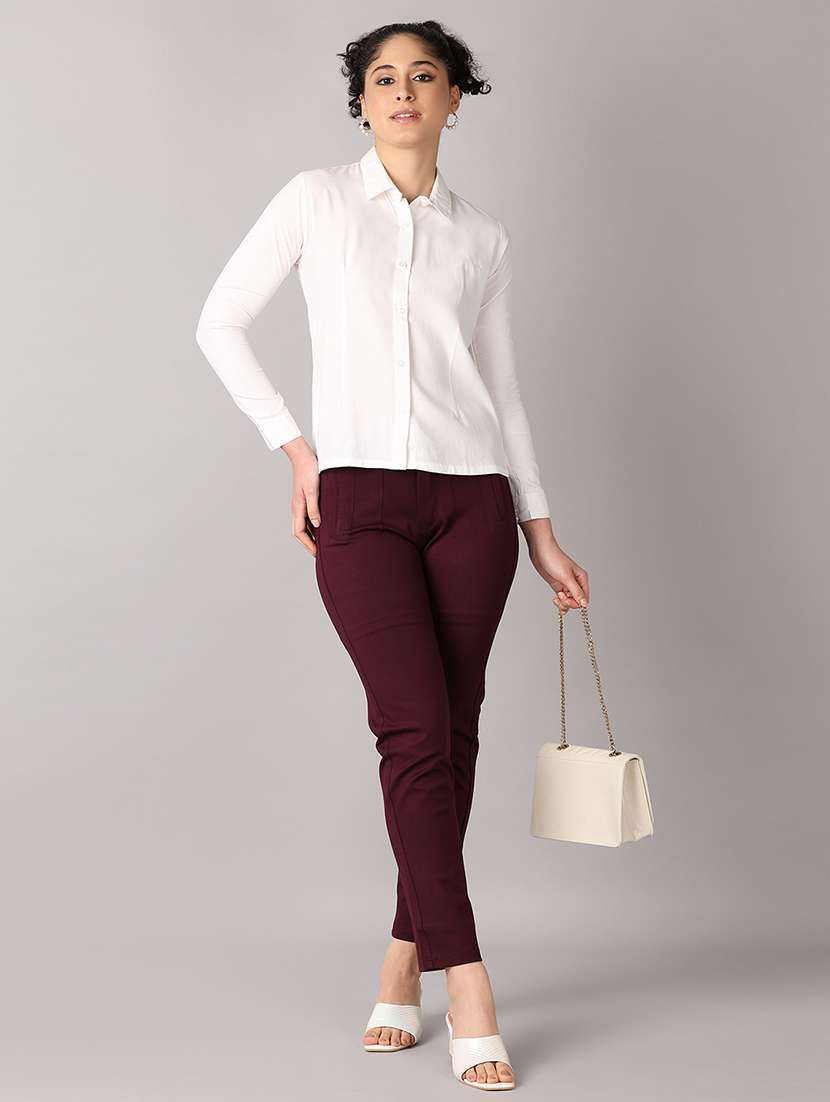 women maroon solid chinos trouser - 21492980 -  Standard Image - 4