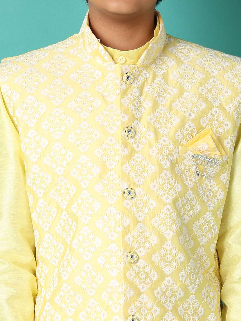 boys embroidered detailed kurta set with jacket - 21493715 -  Standard Image - 4