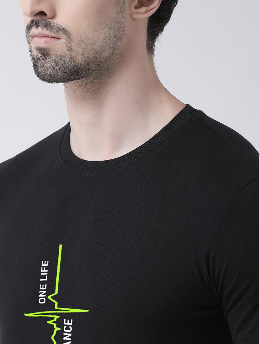 men round neck chest print t-shirt - 21493921 - Standard Image - 4