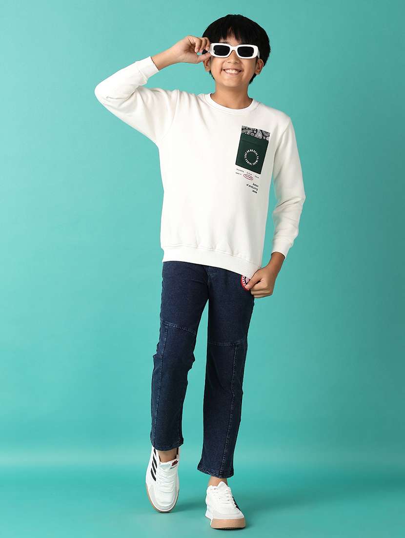 men solid relaxed fit jeans - 21494481 -  Standard Image - 4