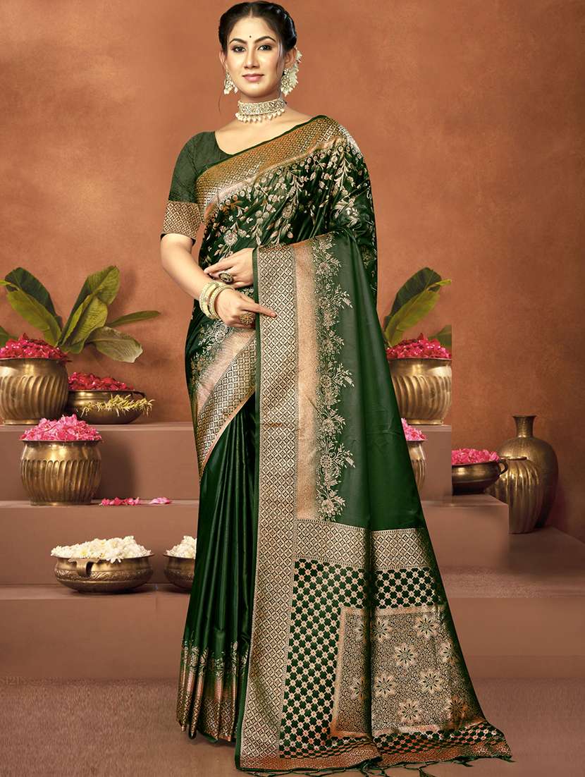 women self design banarasi saree with blouse