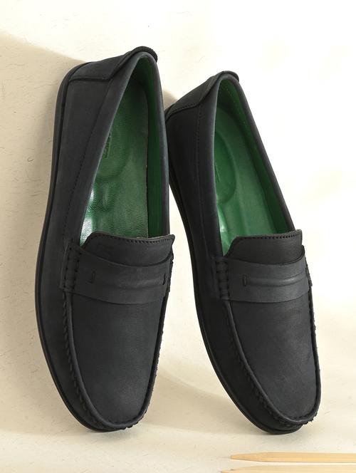 men slip on casual loafers - 21494917 -  Standard Image - 0