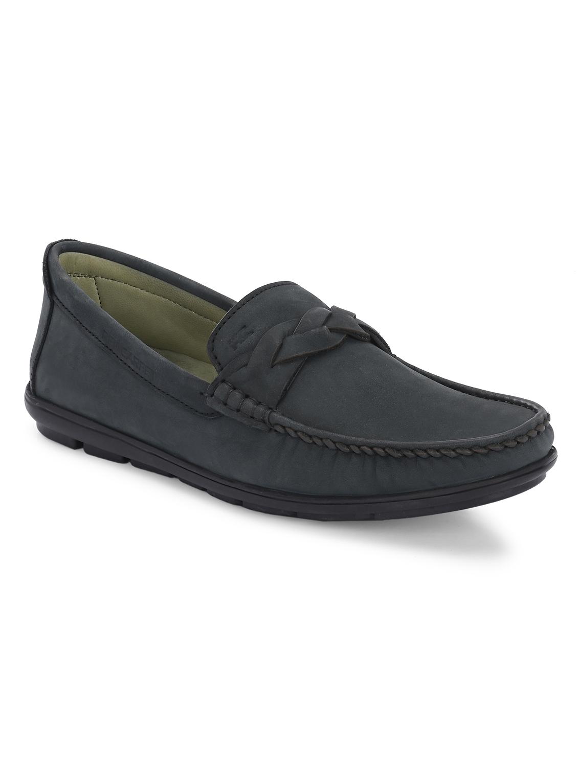men slip on casual loafers - 21494922 -  Standard Image - 1