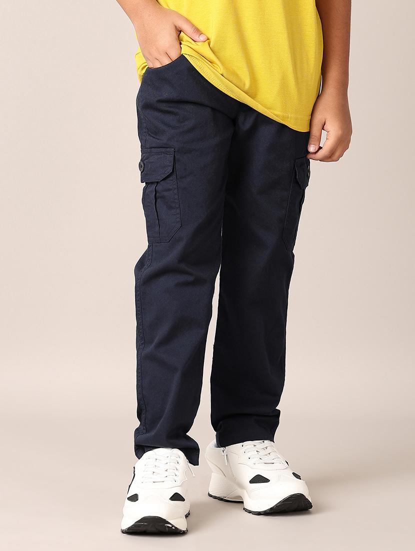 men solid regular fit cargo pant