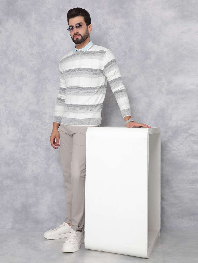 men white checked nylon pullover - 21495835 -  Standard Image - 4