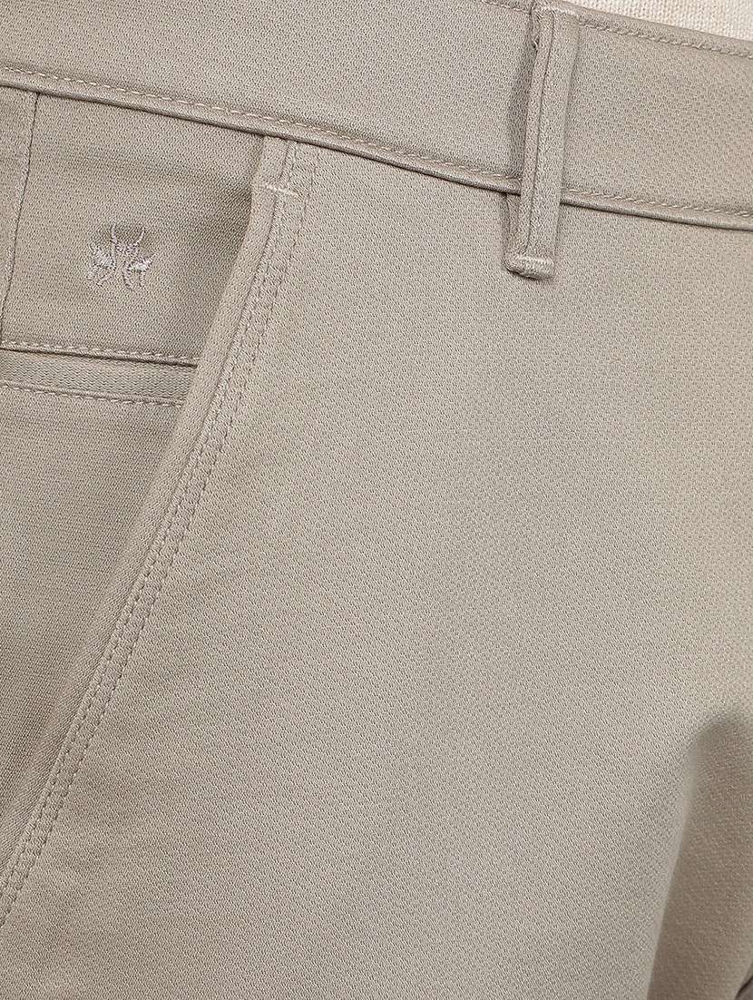 men mid rise solid chinos trouser - 21496005 - Standard Image - 6