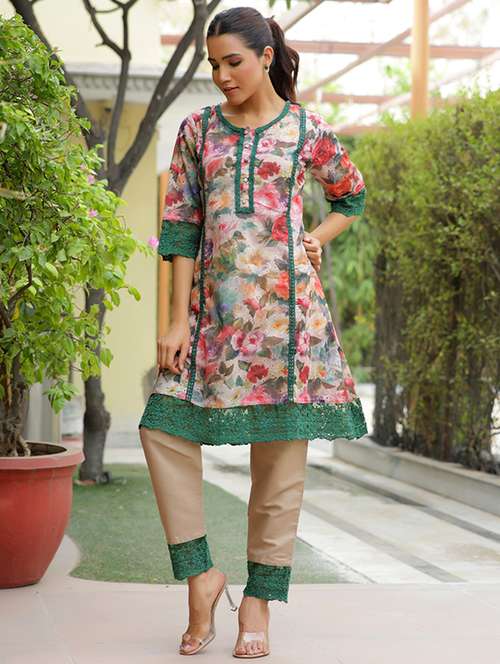 women floral printed kurta pant set - 21497421 - Standard Image - 0