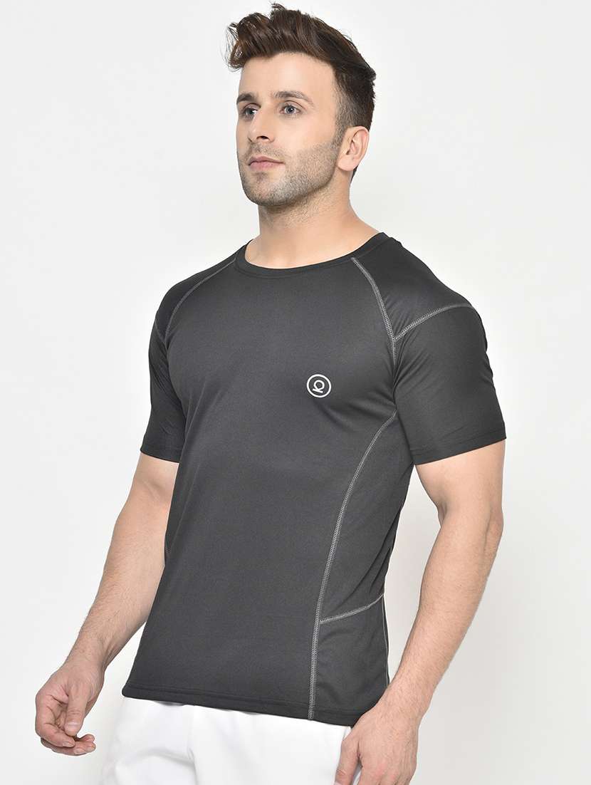 men solid active wear t-shirt
