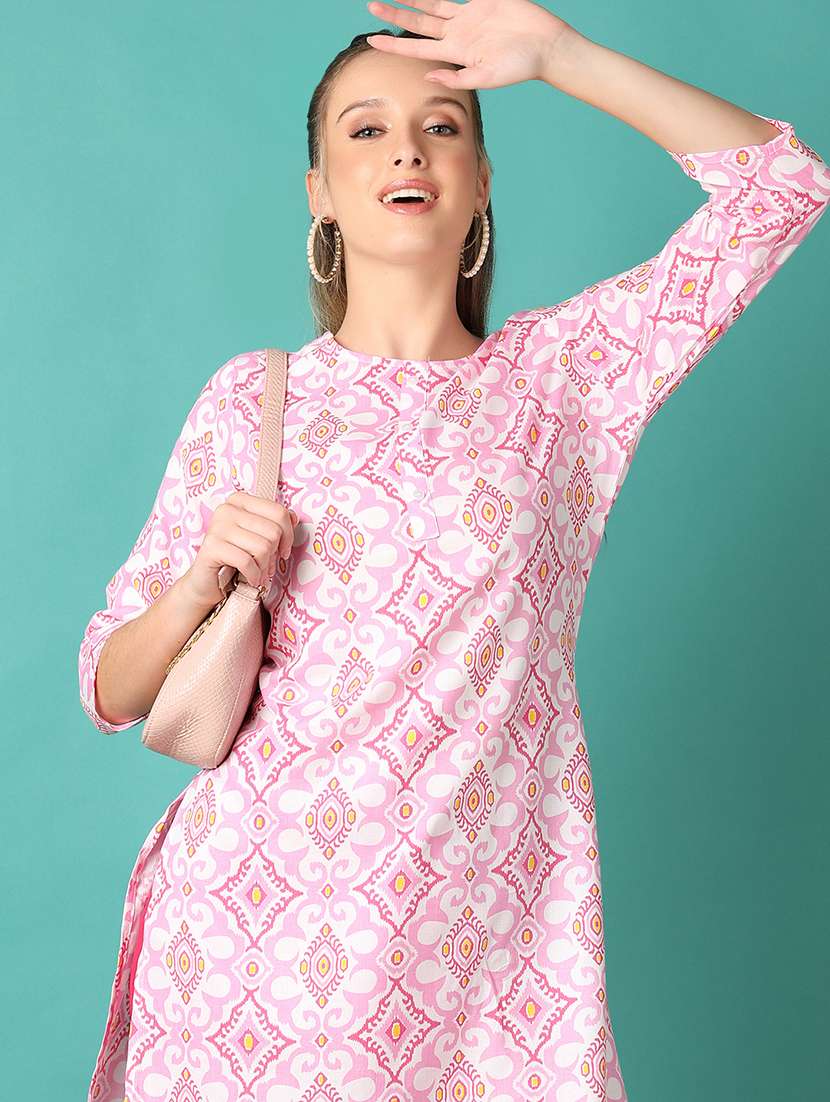 women three quarter sleeve straight kurta - 21498595 -  Standard Image - 4