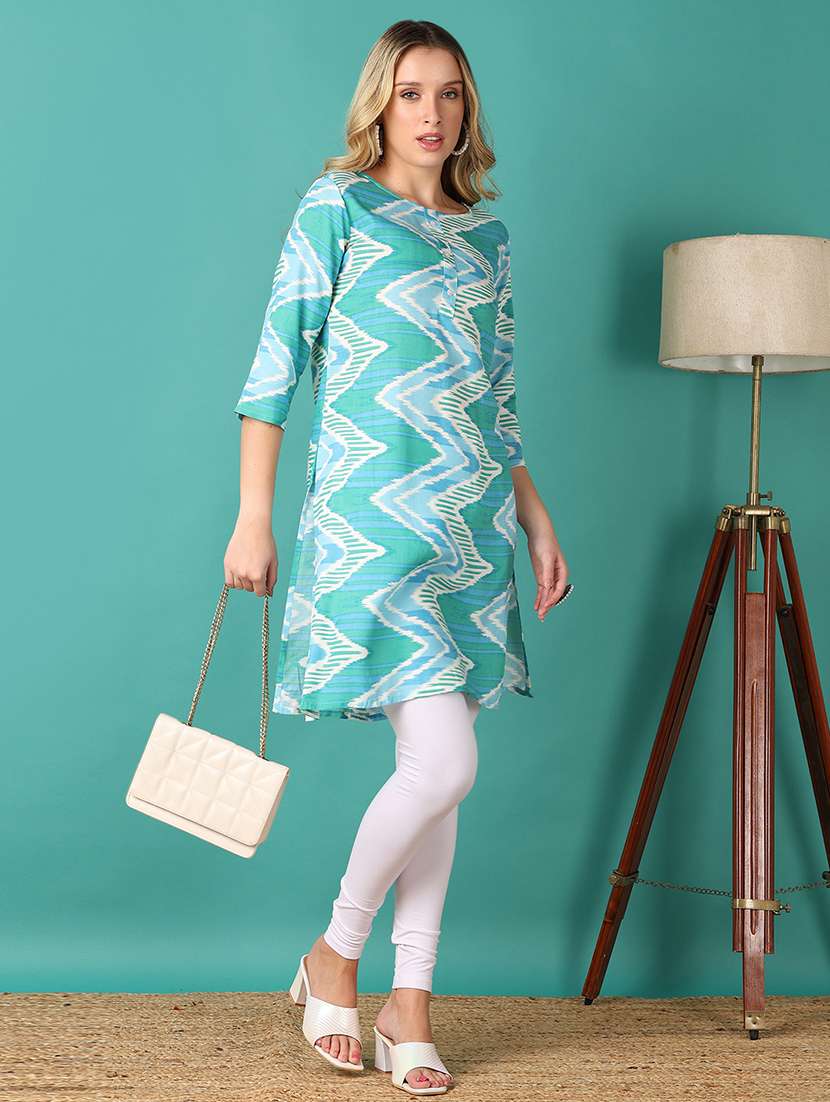 women three quarter sleeve straight kurta - 21498596 - Standard Image - 4