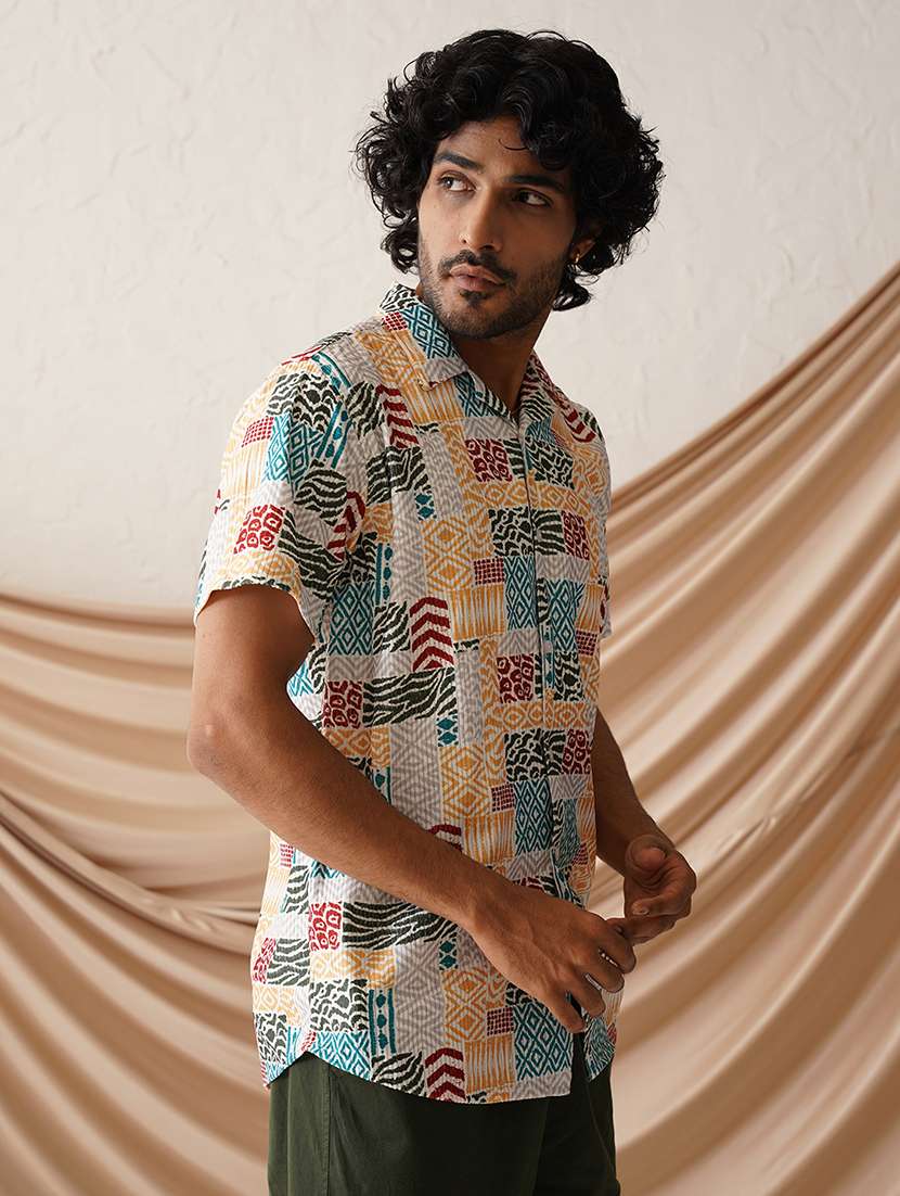 men printed short sleeve casual shirt - 21498864 -  Standard Image - 1