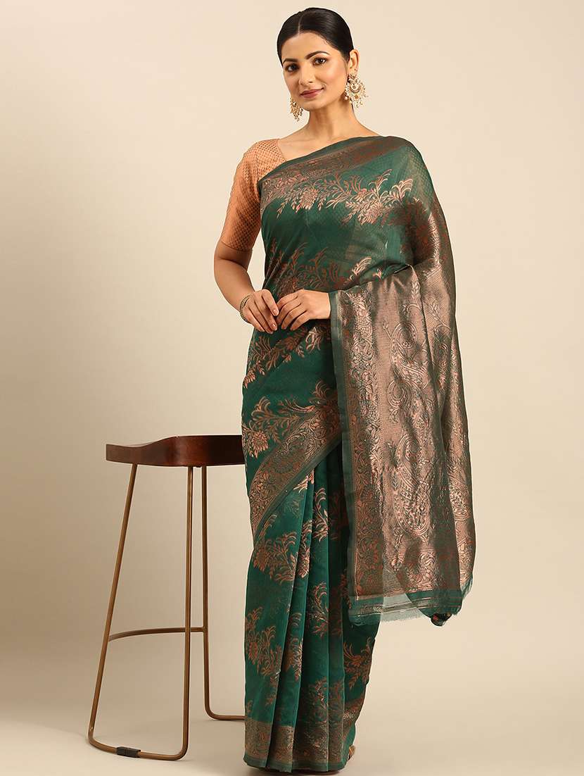 women self design banarasi saree with blouse