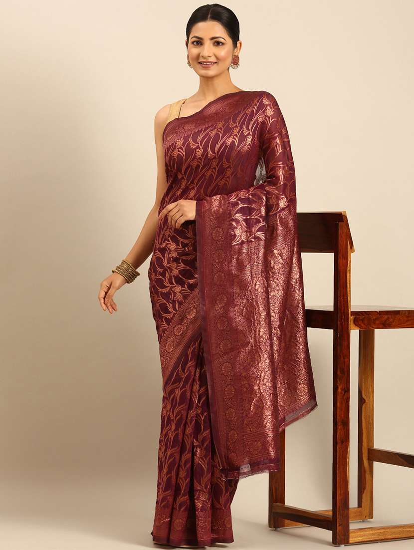 women self design banarasi saree with blouse