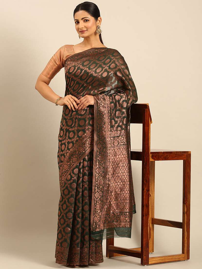 women self design banarasi saree with blouse