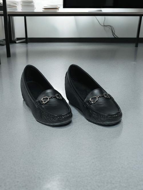 black synthetic ballerina - 21500488 -  Standard Image - 0