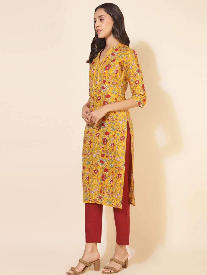 women floral print three quater sleeve straight kurta - 21501386 -  Standard Image - 1