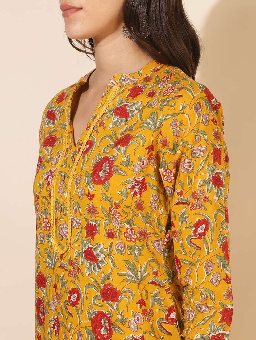 women floral print three quater sleeve straight kurta - 21501386 -  Standard Image - 4
