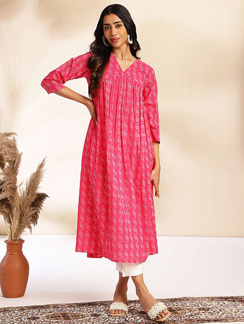 women self design three quarter sleeve flared kurta