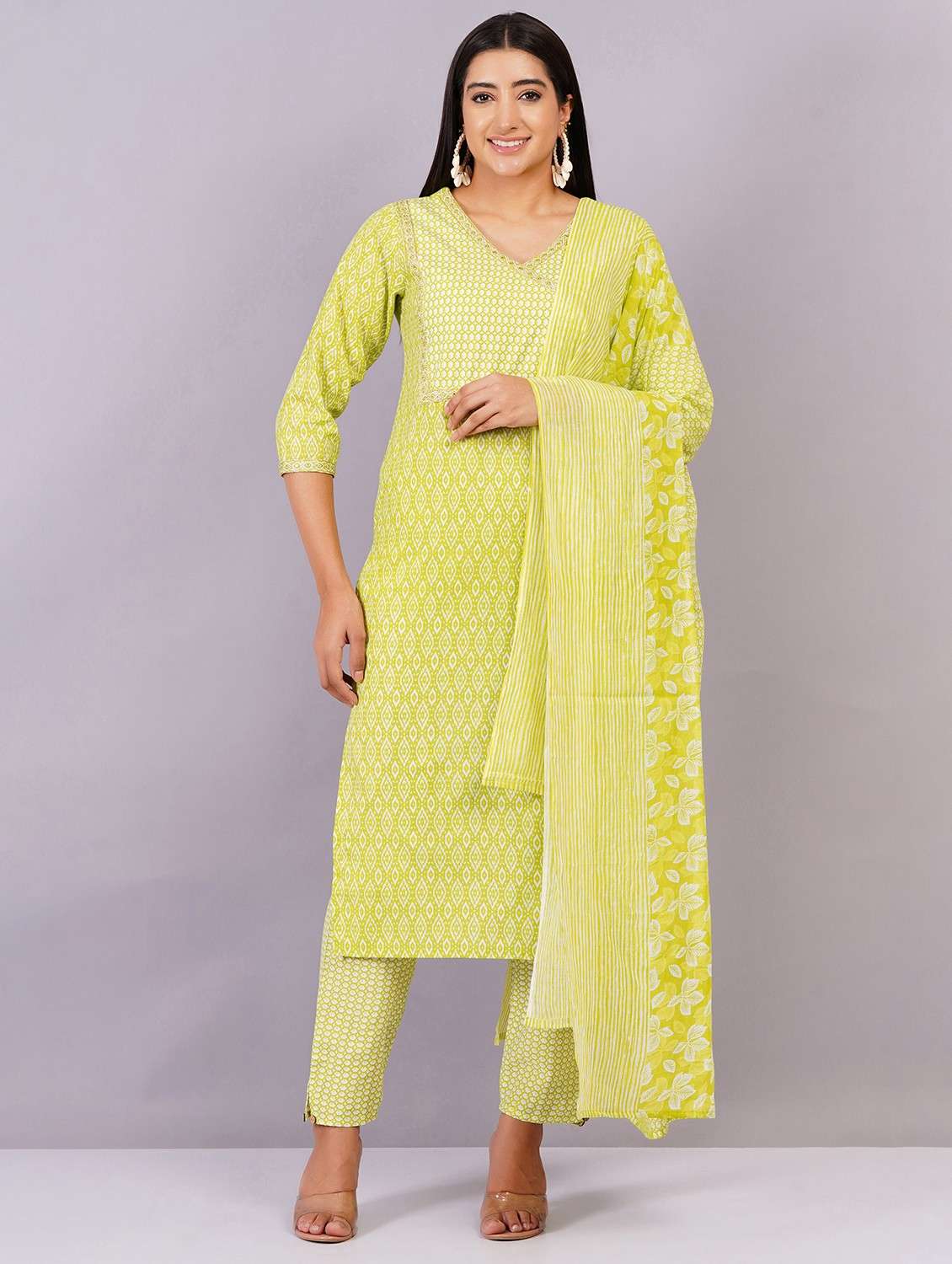 women three quarter sleeve kurta pant with dupatta set - 21501566 -  Standard Image - 1
