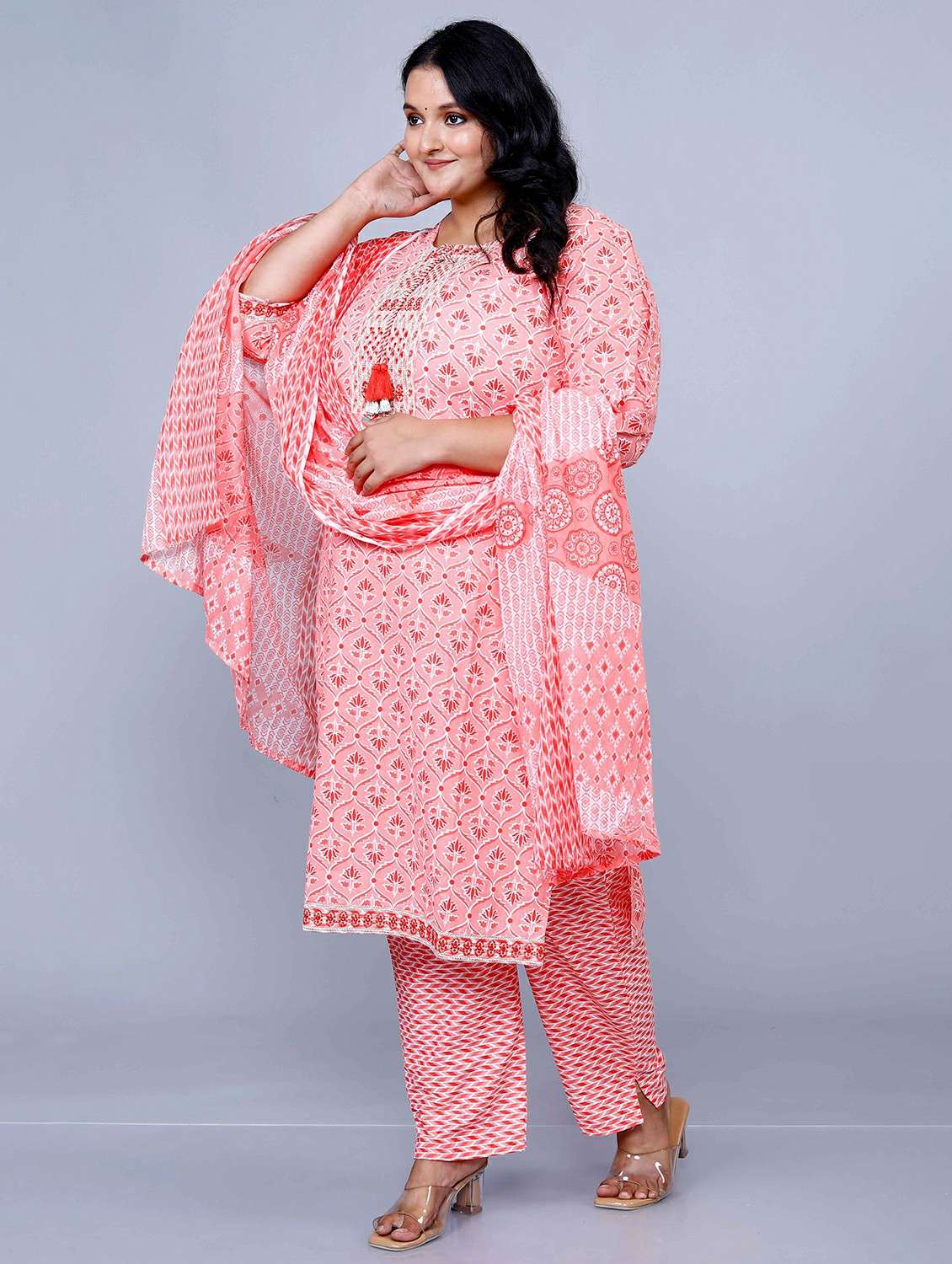 women printed plus size kurta pant set with dupatta - 21501635 -  Standard Image - 1