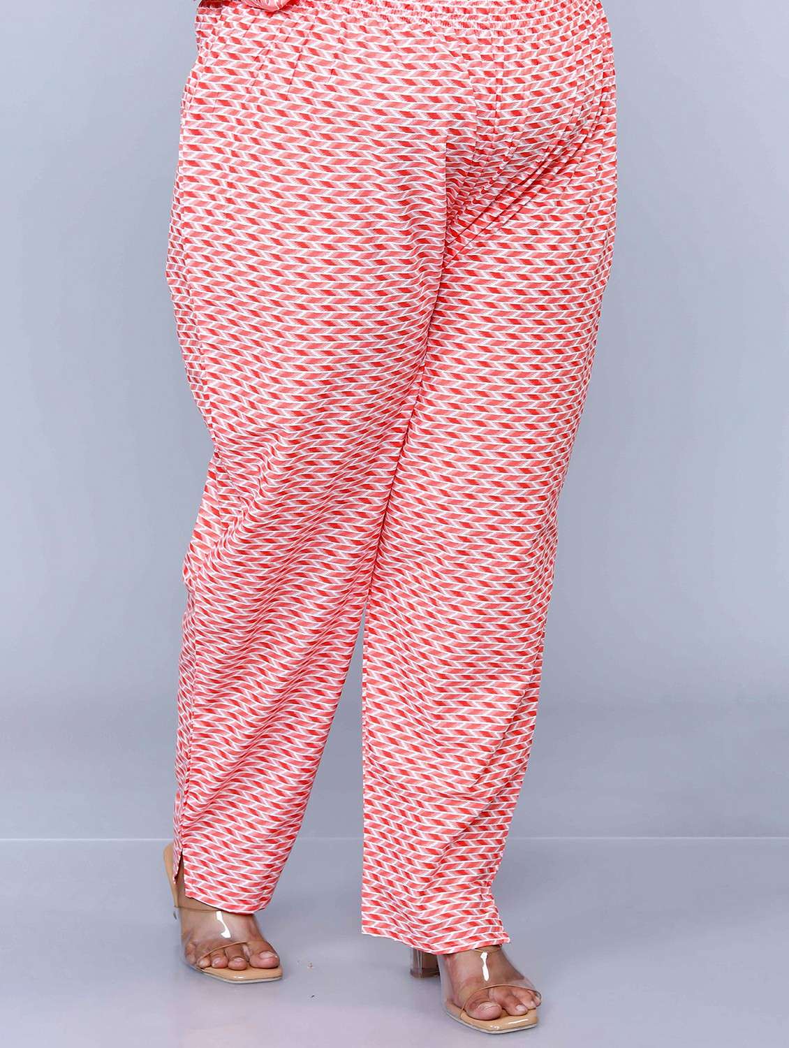 women printed plus size kurta pant set with dupatta - 21501635 -  Standard Image - 4