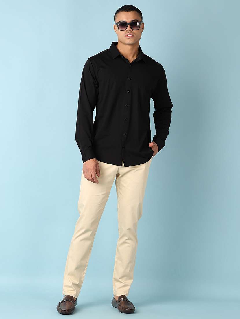 men solid mid rise flat front chinos  - 21501889 -  Standard Image - 4