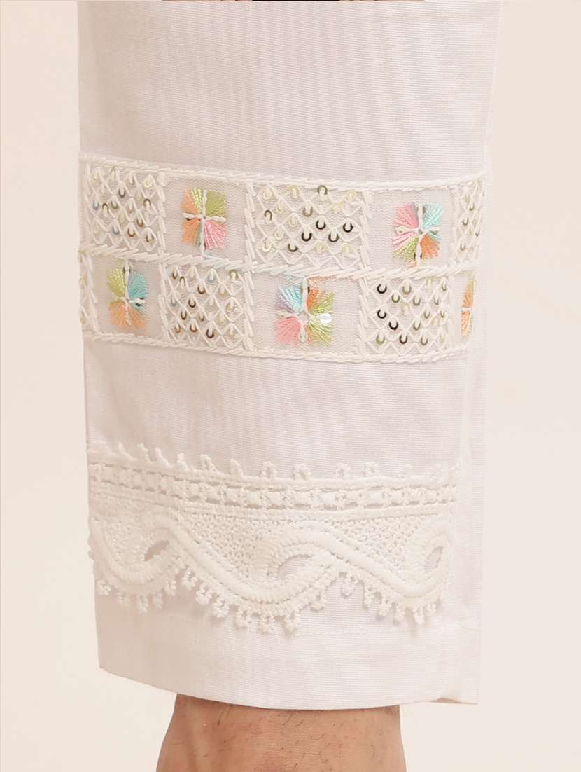 women white cotton lycra cigarette pants - 21502207 -  Standard Image - 4