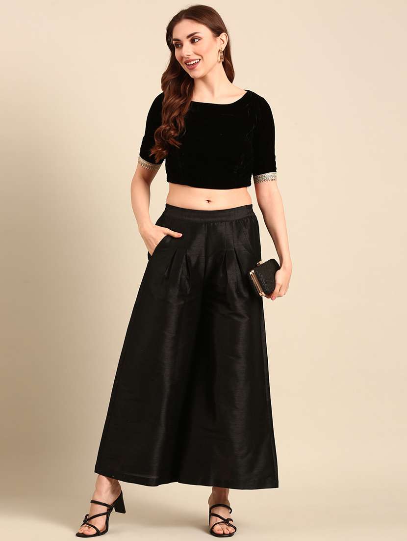 Women Solid Mid Rise Flared Palazzo