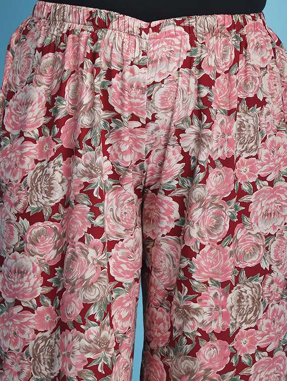 women high-rise printed wide leg trouser - 21502796 -  Standard Image - 4