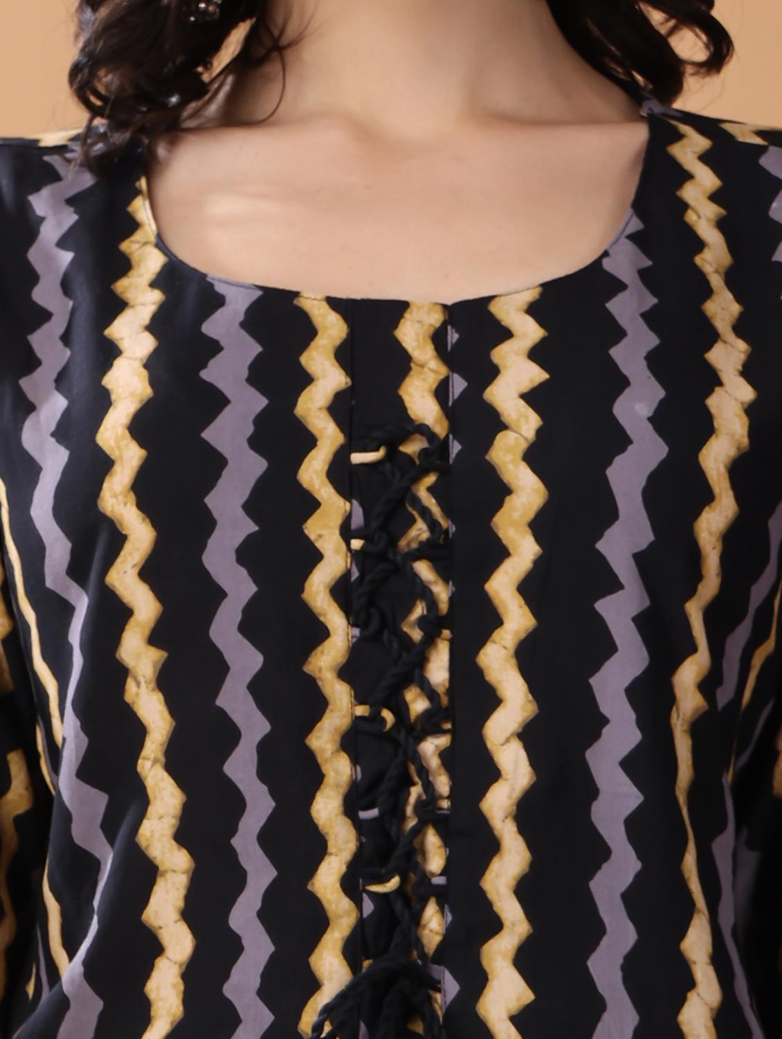 women black three quarter sleeve asymmetric kurta - 21503041 - Standard Image - 4