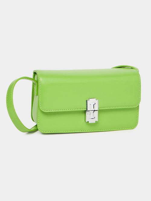 women green pu handbag - 21503989 -  Standard Image - 0
