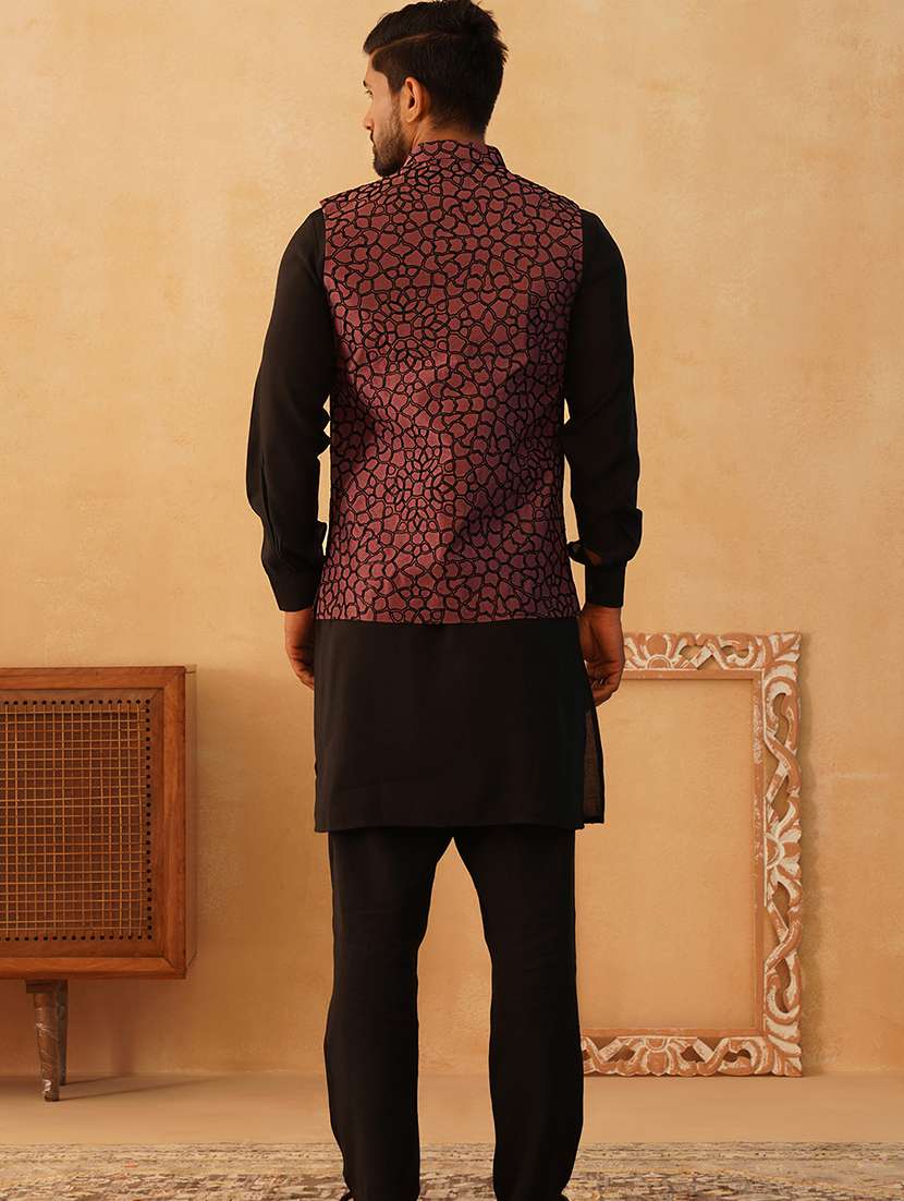 men embroidered kurta pyjama with jacket ethnic wear set - 21505304 -  Standard Image - 4