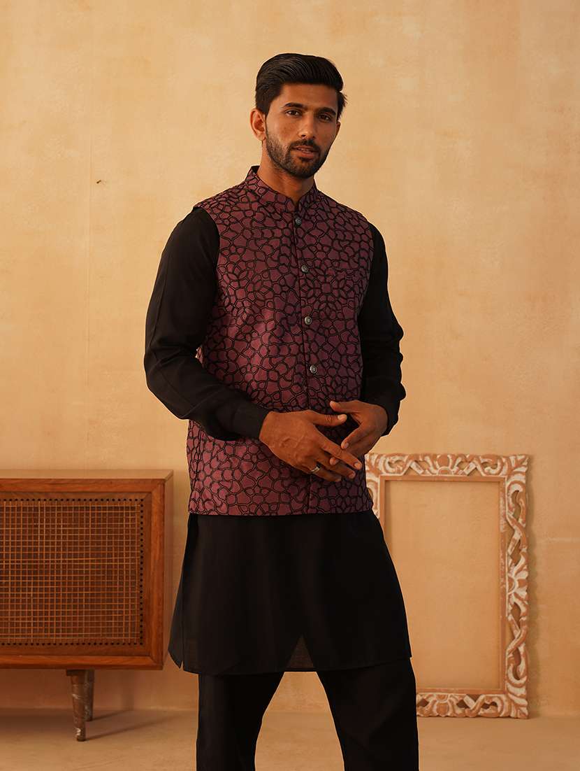 men embroidered kurta pyjama with jacket ethnic wear set - 21505342 - Standard Image - 1