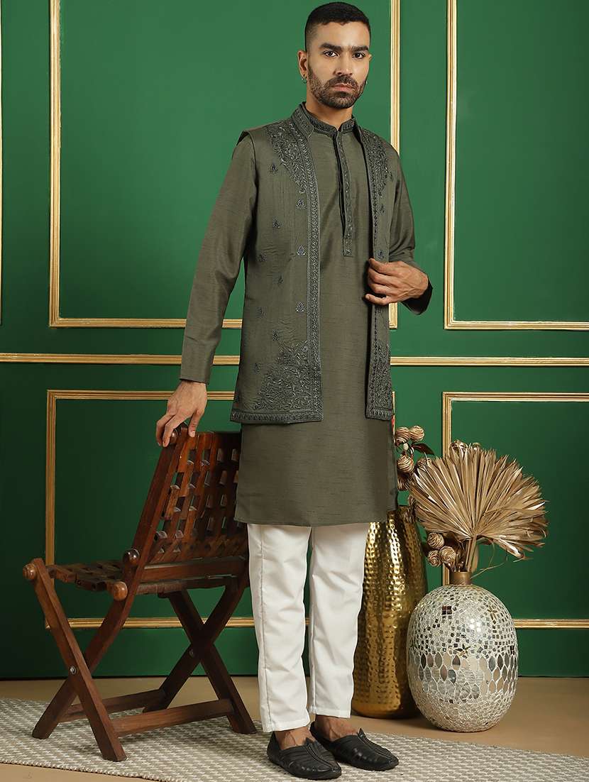 men embroidered kurta pyjama with jacket ethnic wear set - 21505349 - Standard Image - 1