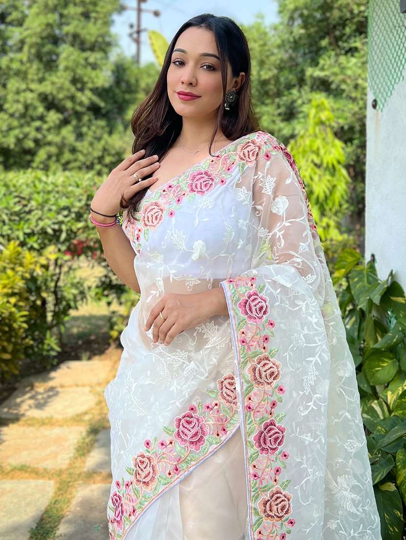 women cream embroidered saree - 21506011 -  Standard Image - 1