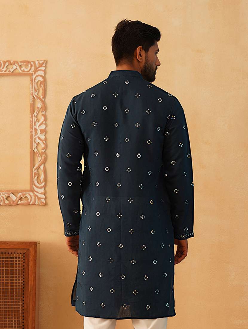 men mandarin neck sequined long kurta - 21507202 - Standard Image - 4