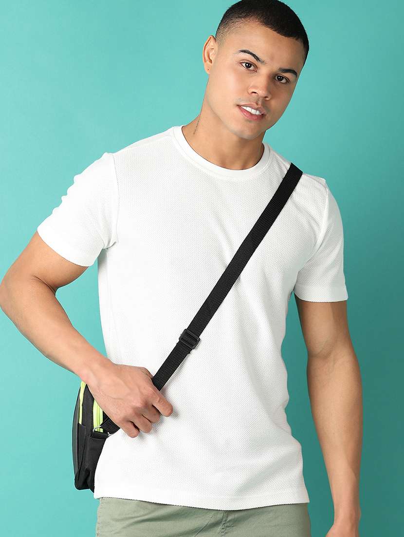 men round neck solid t-shirt - 21507706 -  Standard Image - 1