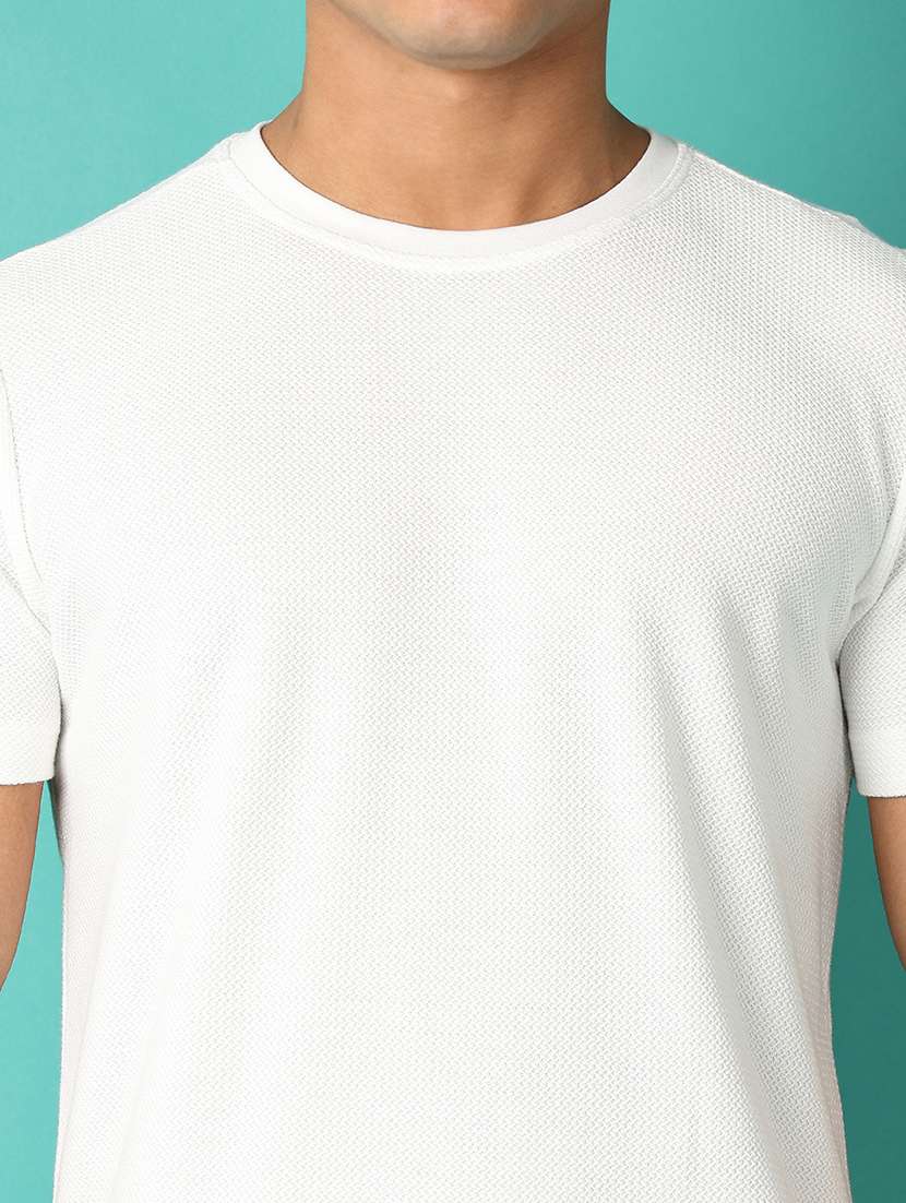 men round neck solid t-shirt - 21507706 -  Standard Image - 4