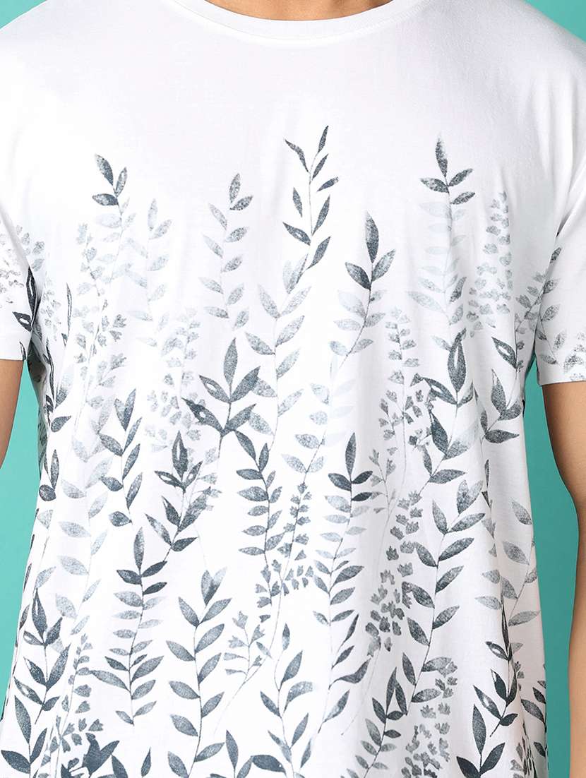 men round neck printed t-shirt - 21507759 - Standard Image - 4