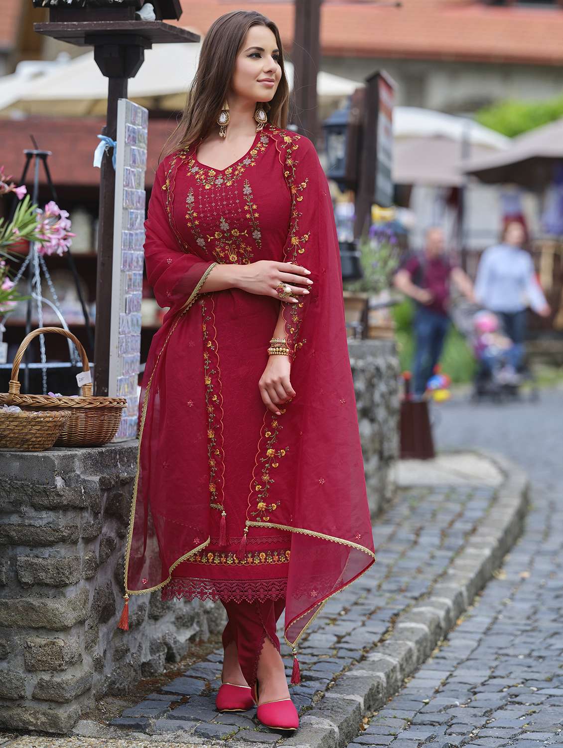 women embroidered dhoti kurta set with dupatta - 21508885 -  Standard Image - 1