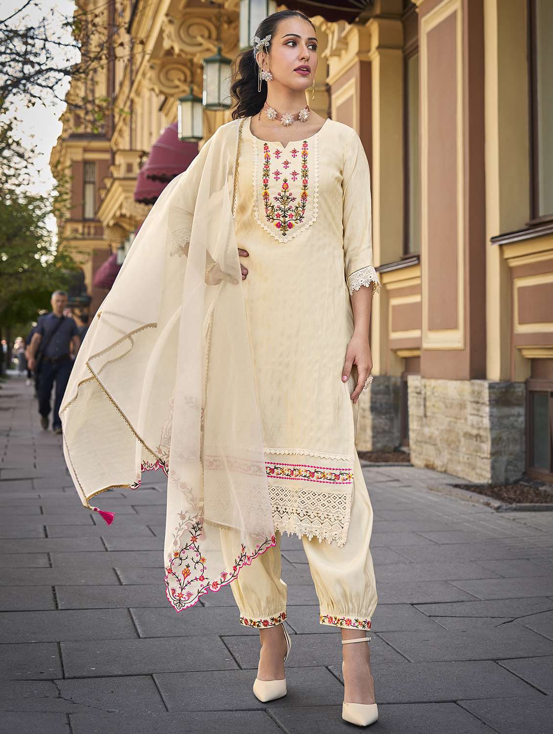 women three quarter sleeve kurta salwar with dupatta set