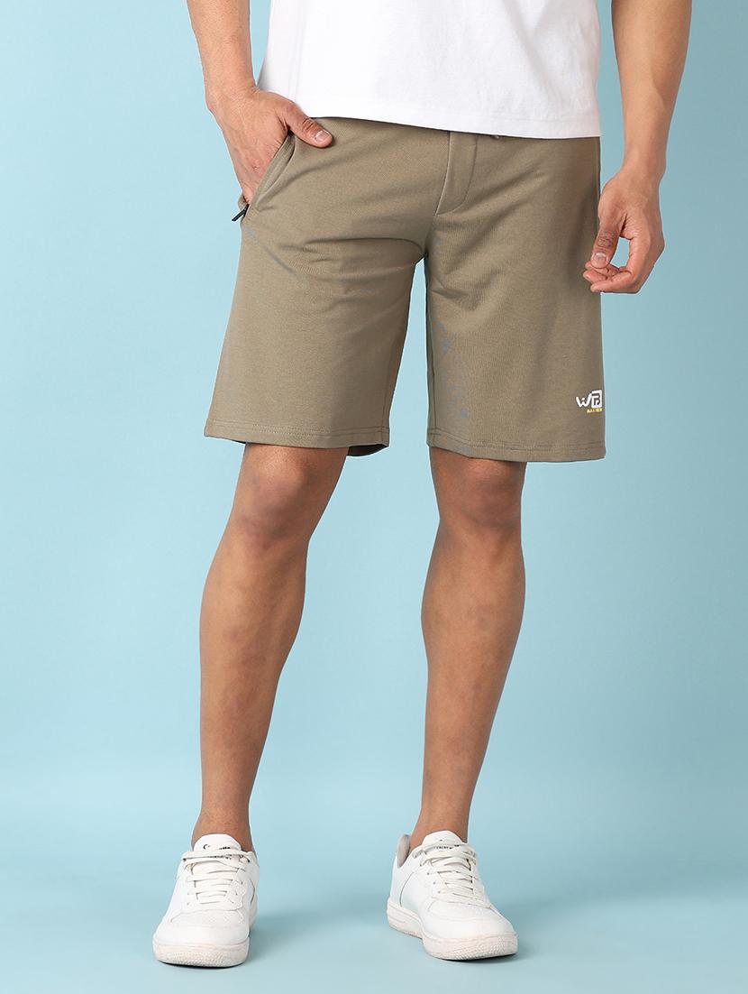 men mid rise solid shorts - 21510005 -  Standard Image - 1