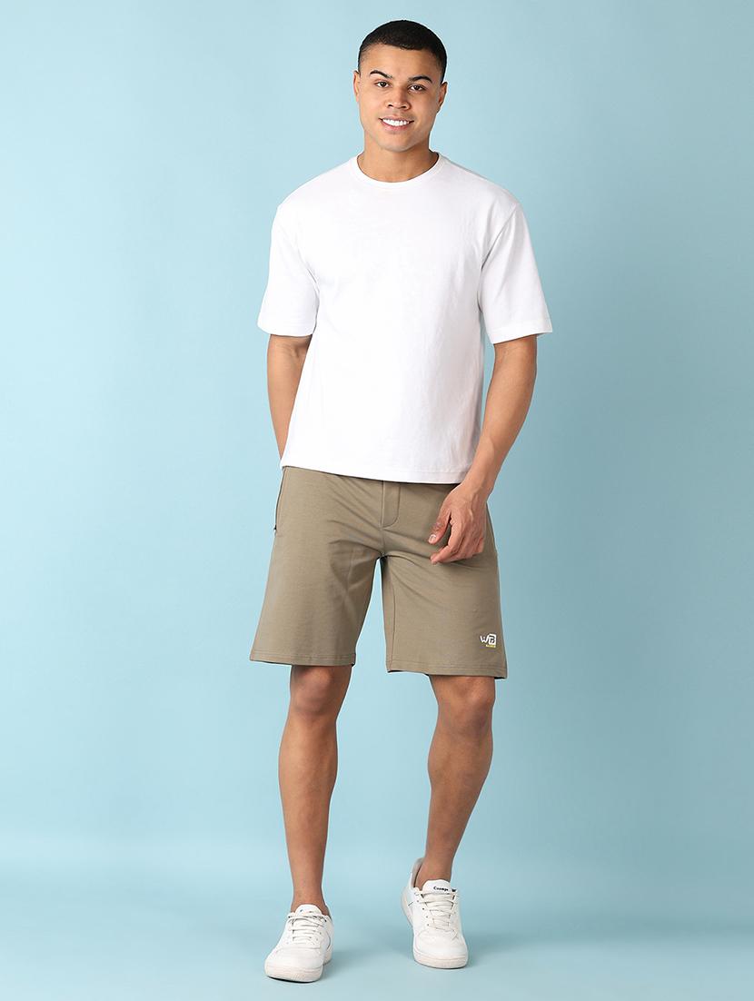 men mid rise solid shorts - 21510005 - Standard Image - 4