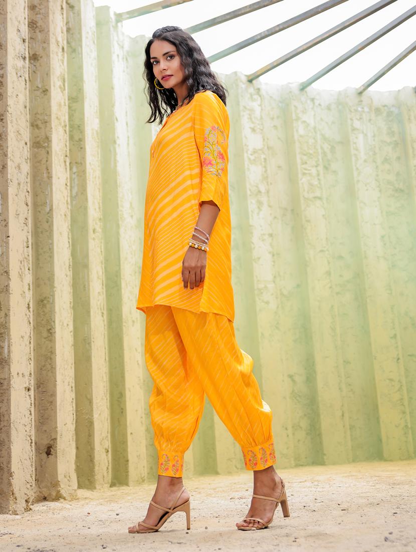 women yellow co-ord set - 21510329 - Standard Image - 1